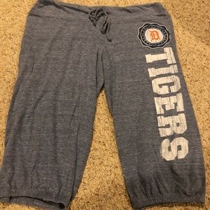 Tigers women Bermuda Capri sweat pants XL